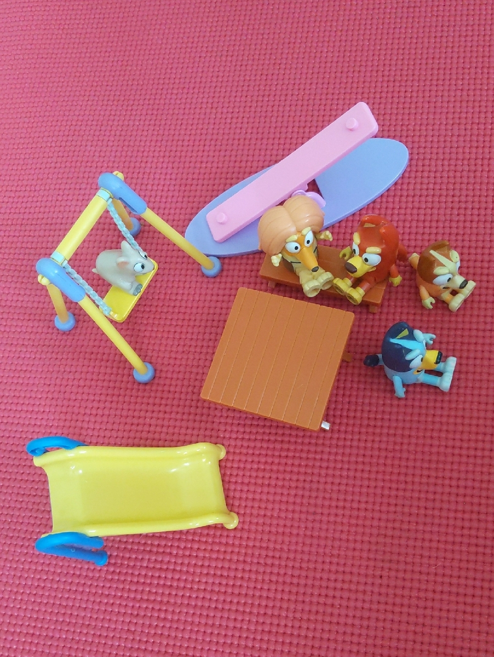 Bluey Deluxe Park Themed Playset